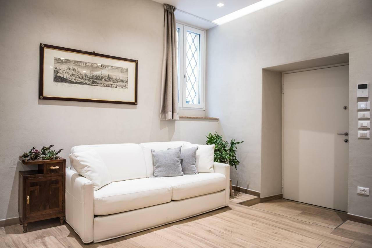Apartamento estudio de 76 m² en Ciudad Antigua, con 1 baño privado. Verona Exterior foto